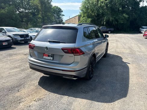 Used 2021 Volkswagen Tiguan SE R-Line AWD/4WD image 9