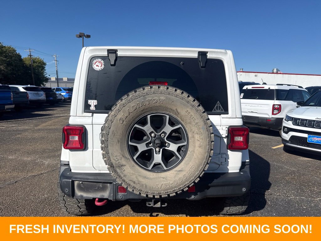Used 2018 Jeep Wrangler Unlimited Rubicon AWD/4WD image 3