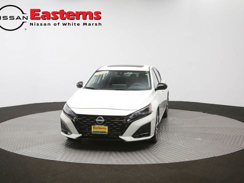 Used 2023 Nissan Altima 2.0 SR FWD image 52