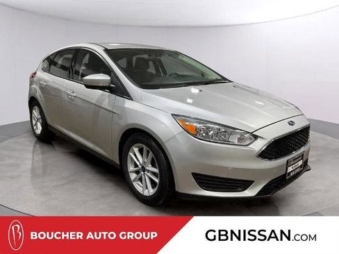 Used 2018 Ford Focus SE image 1