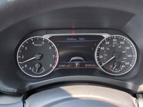 Used 2024 Nissan Sentra SV FWD image 11