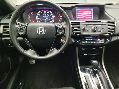 Used 2017 Honda Accord Sport image 22