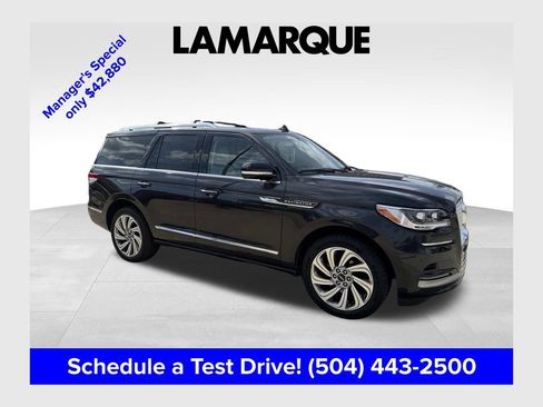 Certified 2024 Lincoln Navigator Premiere AWD/4WD image 1