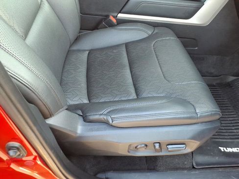 Used 2023 Toyota Tundra Limited w/ Power Package image 17