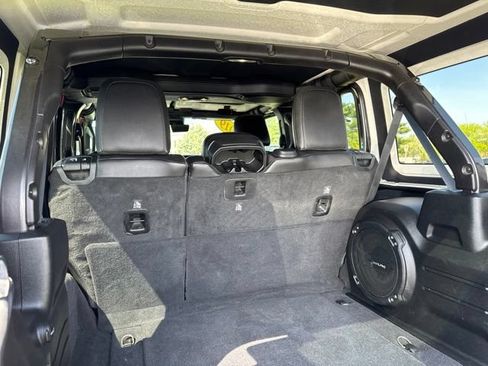 Used 2019 Jeep Wrangler Unlimited Sahara w/ Quick Order Package 24M Moab AWD/4WD image 20