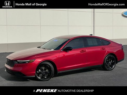 Certified 2025 Honda Accord SE image 1