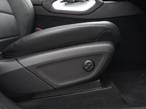 Used 2022 Mercedes-Benz GLS 450 4MATIC image 42