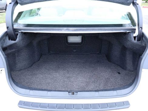 Used 2017 Toyota Avalon XLE Premium FWD image 19