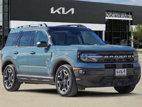 Used 2023 Ford Bronco Sport Outer Banks w/ Tech Package image 8