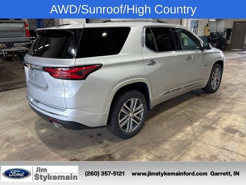 Used 2022 Chevrolet Traverse High Country AWD/4WD image 12