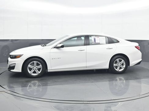 Used 2022 Chevrolet Malibu LT FWD image 3