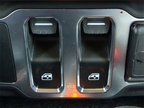 Used 2024 Jeep Wrangler Sport S image 26