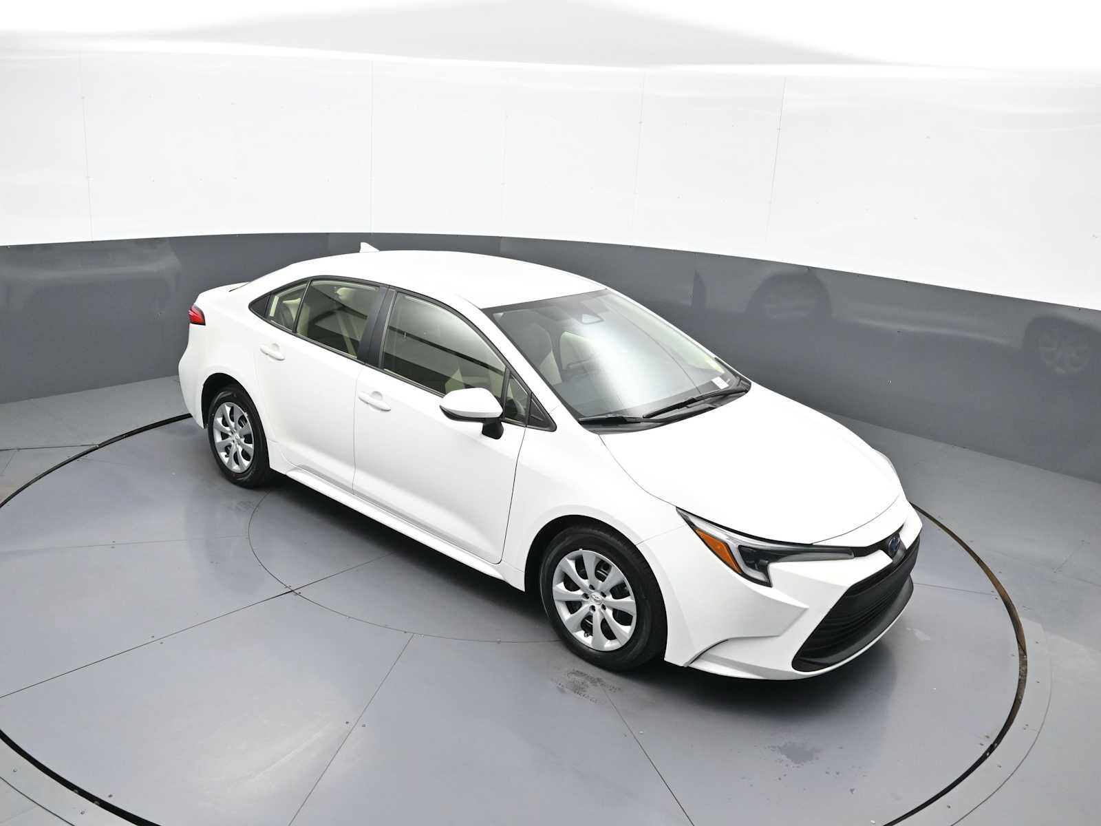 Used 2023 Toyota Corolla LE FWD image 34