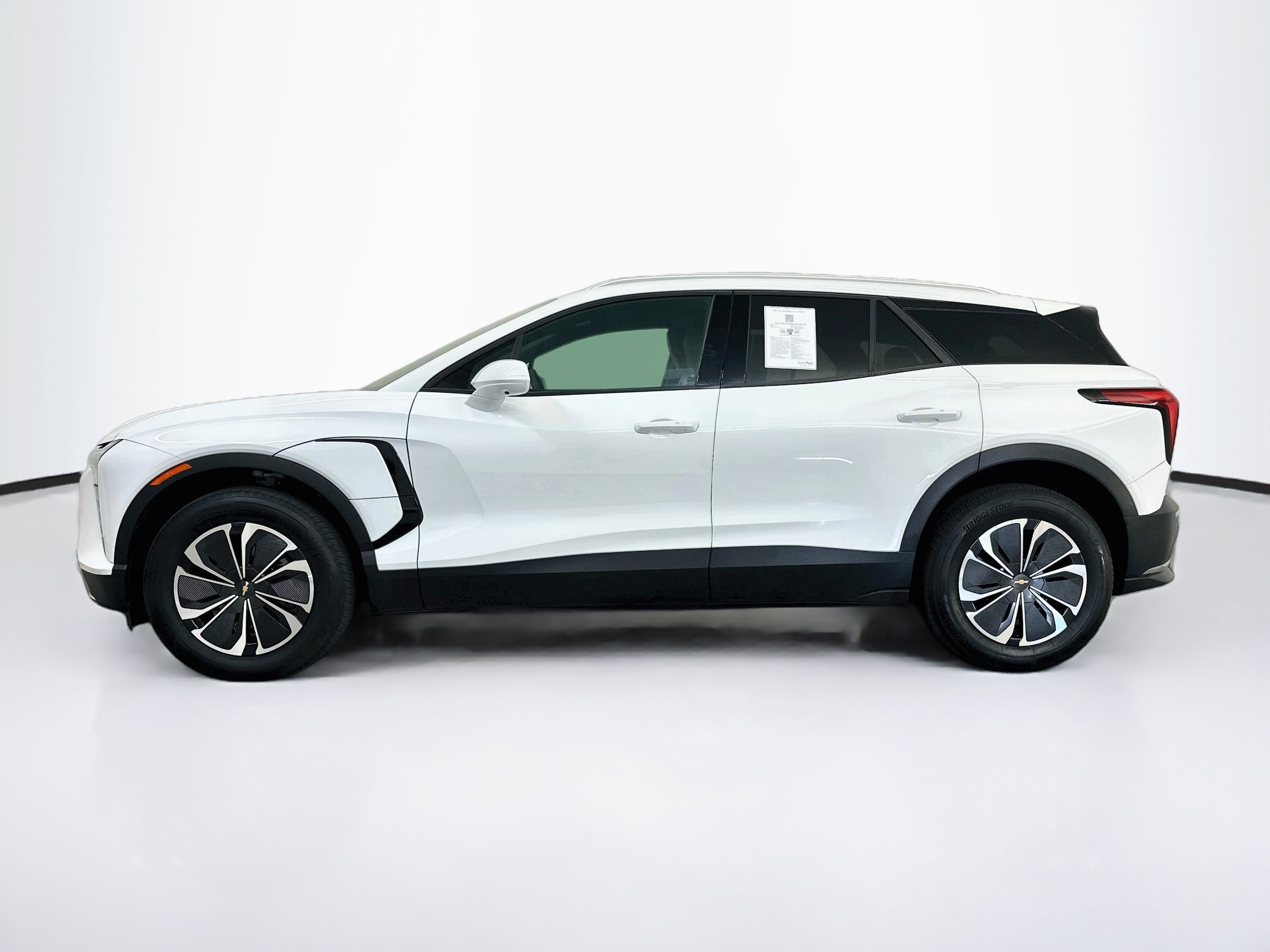 Used 2024 Chevrolet Blazer EV LT AWD/4WD image 4