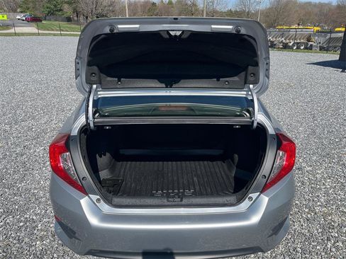 Used 2018 Honda Civic EX-L image 13