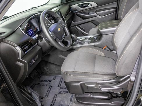 Used 2019 Chevrolet Traverse LS image 17