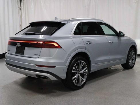 Used 2025 Audi Q8 Premium w/ Convenience Package AWD/4WD image 9