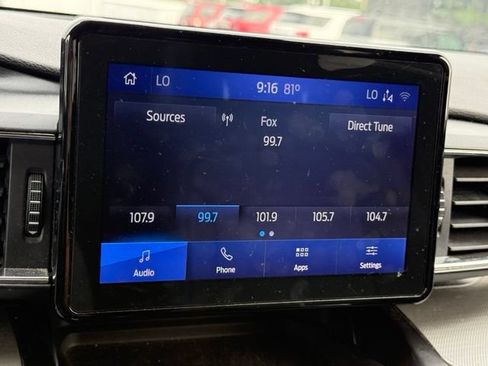 Used 2020 Ford Explorer XLT w/ Equipment Group 202A AWD/4WD image 26