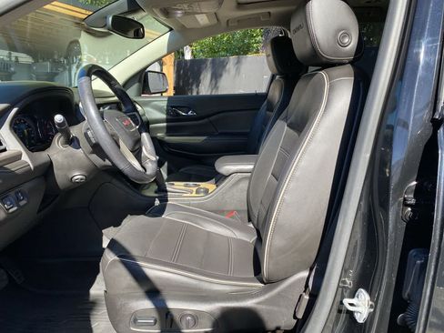 Used 2019 GMC Acadia Denali w/ Technology Package AWD/4WD image 14
