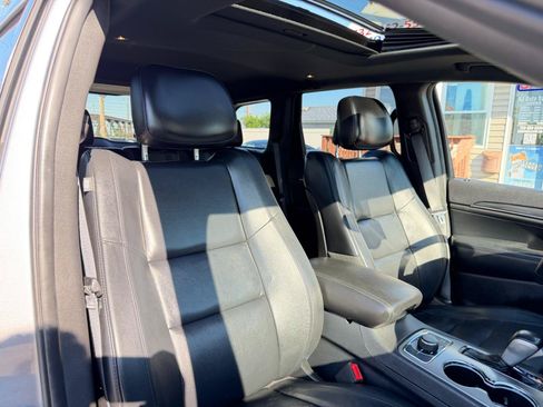 Used 2019 Jeep Grand Cherokee Limited AWD/4WD image 49