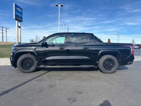 Used 2024 Chevrolet Silverado EV RST image 6
