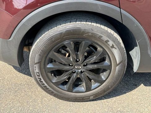 Used 2020 Kia Telluride LX AWD/4WD image 18