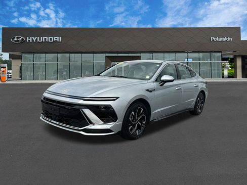 Used 2025 Hyundai Sonata SEL FWD image 1