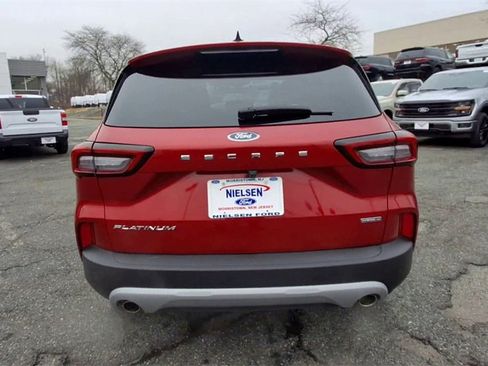 Used 2023 Ford Escape Platinum w/ Premium Technology Package image 7