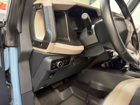 Used 2023 Ford Bronco Wildtrak AWD/4WD image 29