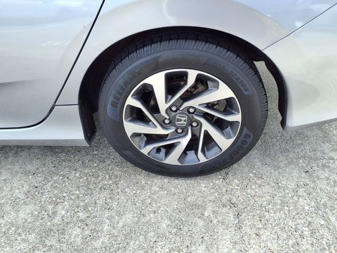 Used 2017 Honda Civic EX image 27