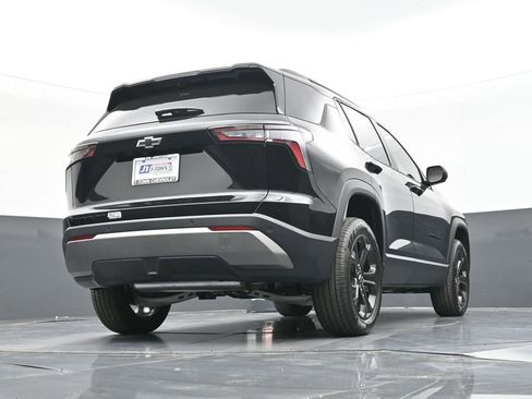 New 2026 Chevrolet Equinox LT w/ Midnight Edition AWD/4WD image 37