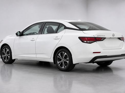 Used 2024 Nissan Sentra SV FWD image 14