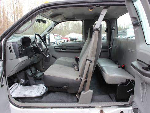 Used 2005 Ford F250 XLT image 18
