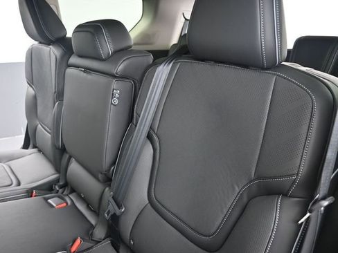 New 2026 INFINITI QX80 Luxe w/ Cargo Package image 24