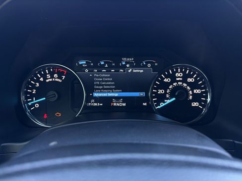 Certified 2020 Ford F150 Platinum w/ Equipment Group 701A Luxury image 15