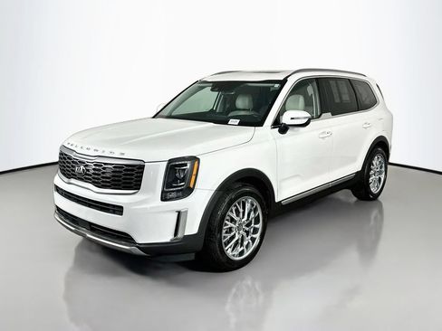 Used 2020 Kia Telluride EX FWD image 3