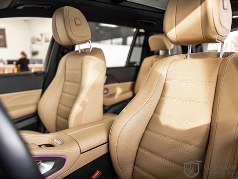 Used 2024 Mercedes-Benz GLS 450 4MATIC image 21