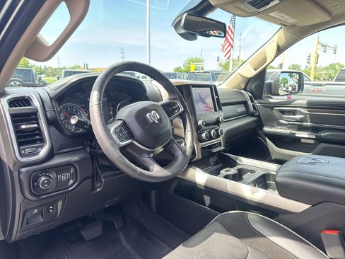 Used 2019 RAM 1500 Laramie AWD/4WD image 19