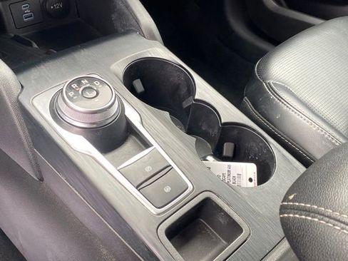 Used 2023 Ford Escape Platinum image 12