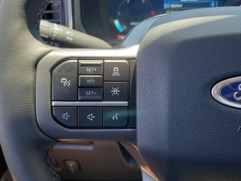New 2026 Ford F250 Lariat w/ Black Appearance Package AWD/4WD image 34