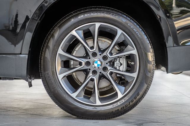 Used 2017 BMW X5 xDrive35d AWD/4WD image 14