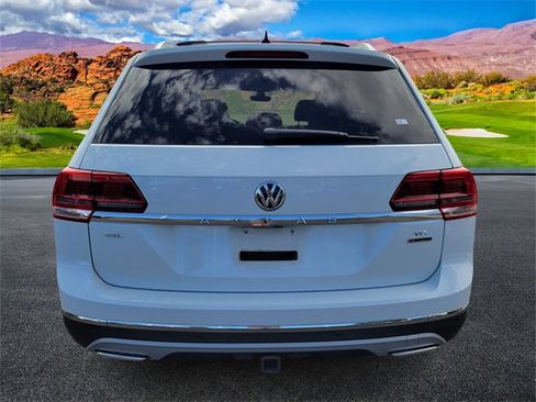 Used 2018 Volkswagen Atlas SEL Premium image 5