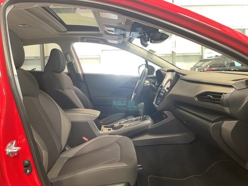 Used 2025 Subaru Crosstrek 2.5i Premium AWD/4WD image 21