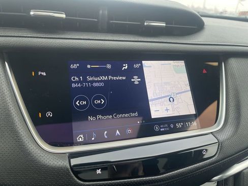 Certified 2022 Cadillac XT5 Premium Luxury w/ LPO, Floor Liner Package image 25