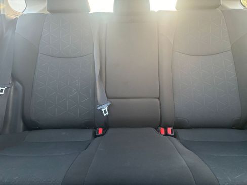 Used 2025 Toyota RAV4 XLE image 38