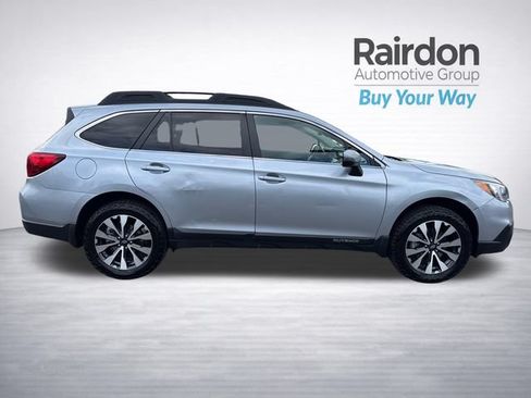 Used 2017 Subaru Outback 2.5i Limited AWD/4WD image 8