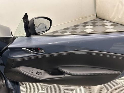 Used 2021 MAZDA MX-5 Miata RF Grand Touring image 32
