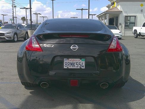 Used 2020 Nissan 370Z Coupe RWD image 7