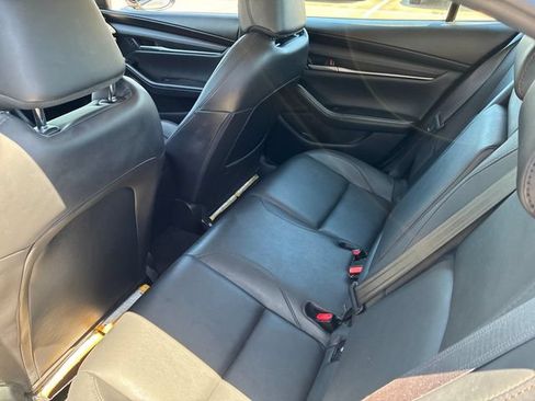 Used 2024 MAZDA MAZDA3 s FWD image 10