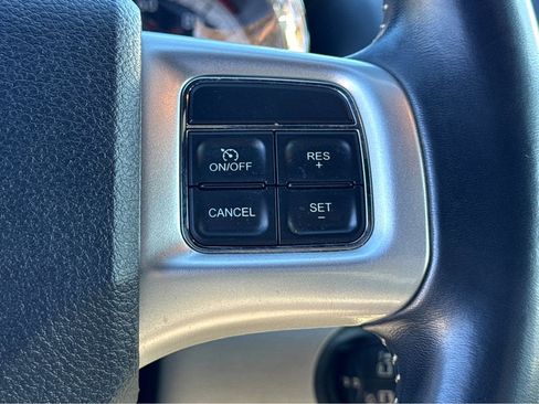 Used 2015 Dodge Grand Caravan SXT w/ Blacktop Package image 18